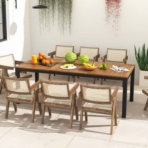 Buiteneettafel voor 8 Personen 200 cm Acaciahouten Terrastafel met Parasolgat Metalen Poten en Verstelbare Voetkussens