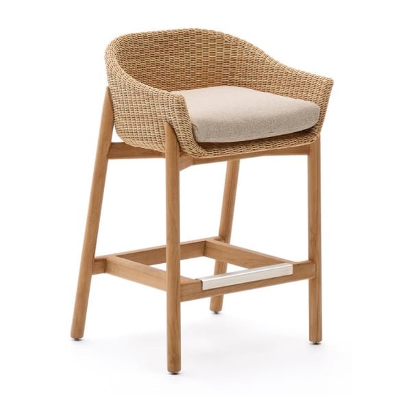 Kave Home Outdoor Barkruk 'Galea' Teakhout en rattan (zithoogte 75cm)